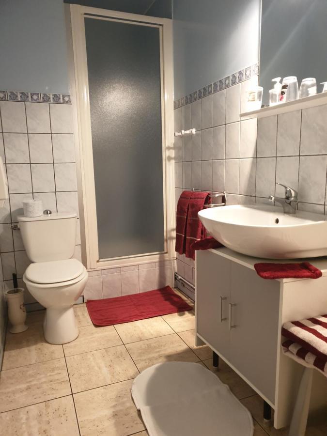 Favières Les Garennes B&B 외부 사진
