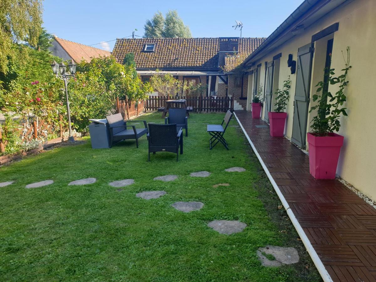 Favières Les Garennes B&B 외부 사진