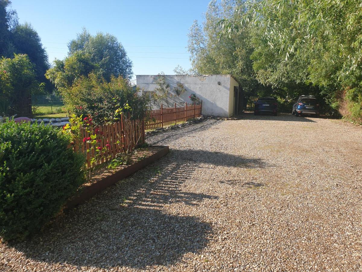 Favières Les Garennes B&B 외부 사진